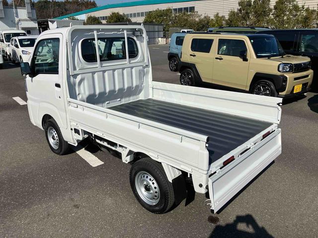 ハイゼットトラックスタンダード 農用スペシャル電子制御式4WD 荷台LEDライト リヤ4枚リーフスプリング スーパーデフロック 衝突被害軽減ブレーキ コーナーセンサー スピーカー一体型AM/FMラジオ エアコン パワステ(千葉県)の中古車