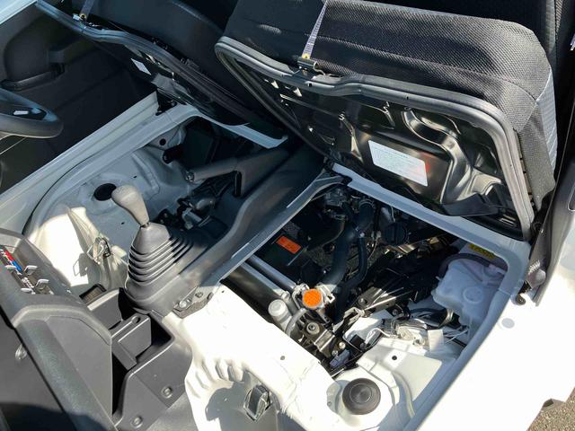 ハイゼットトラックスタンダード 農用スペシャル電子制御式4WD 荷台LEDライト リヤ4枚リーフスプリング スーパーデフロック 衝突被害軽減ブレーキ コーナーセンサー スピーカー一体型AM/FMラジオ エアコン パワステ(千葉県)の中古車