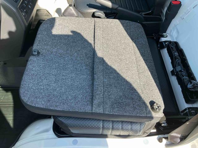 ハイゼットトラックスタンダード 農用スペシャル電子制御式4WD 荷台LEDライト リヤ4枚リーフスプリング スーパーデフロック 衝突被害軽減ブレーキ コーナーセンサー スピーカー一体型AM/FMラジオ エアコン パワステ(千葉県)の中古車