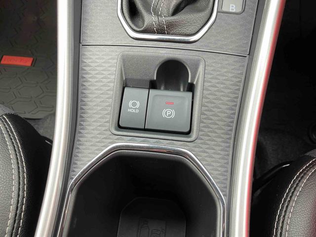 ロッキープレミアムＧ　ＨＥＶバックカメラ　アダプティブクルコン　ＬＥＤヘッドライト＆フォグランプ　バックフォグランプ　１７インチアルミホイール　シートヒーター　電動駐車ブレーキ　コーナーセンサー　衝突被害軽減ブレーキ（千葉県）の中古車