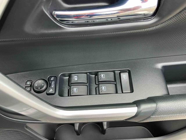 ロッキープレミアムＧ　ＨＥＶバックカメラ　アダプティブクルコン　ＬＥＤヘッドライト＆フォグランプ　バックフォグランプ　１７インチアルミホイール　シートヒーター　電動駐車ブレーキ　コーナーセンサー　衝突被害軽減ブレーキ（千葉県）の中古車