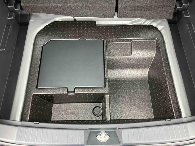 ロッキープレミアムＧ　ＨＥＶバックカメラ　アダプティブクルコン　ＬＥＤヘッドライト＆フォグランプ　バックフォグランプ　１７インチアルミホイール　シートヒーター　電動駐車ブレーキ　コーナーセンサー　衝突被害軽減ブレーキ（千葉県）の中古車