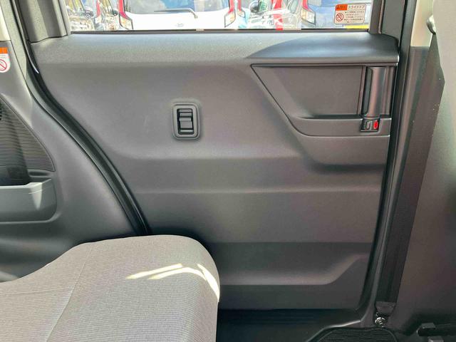 ムーヴＸバックカメラ／ステアリングスイッチ　左側電動スライドドア　ＬＥＤヘッドライト　スマートキー　オートエアコン　オート格納ドアミラー　オートライト／ハイビーム　コーナーセンサー　衝突被害軽減ブレーキ（千葉県）の中古車