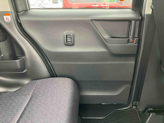 ムーヴＲＳターボエンジン　１５インチアルミ　バックカメラ　両側電動スライドドア　電動駐車ブレーキ　ＬＥＤライト＆フォグ　コーナーセンサー　衝突被害軽減ブレーキ　ステアリングスイッチ　自動追従クルコン（千葉県）の中古車