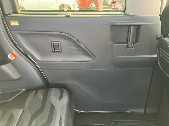 タントファンクロスターボルーフレール　１５インチアルミ　バックカメラ　両側電動スライドドア　シートヒーター　電動駐車ブレーキ　ＬＥＤライト＆フォグ　上下２段調節式デッキボード　コーナーセンサー　衝突被害軽減ブレーキ（千葉県）の中古車