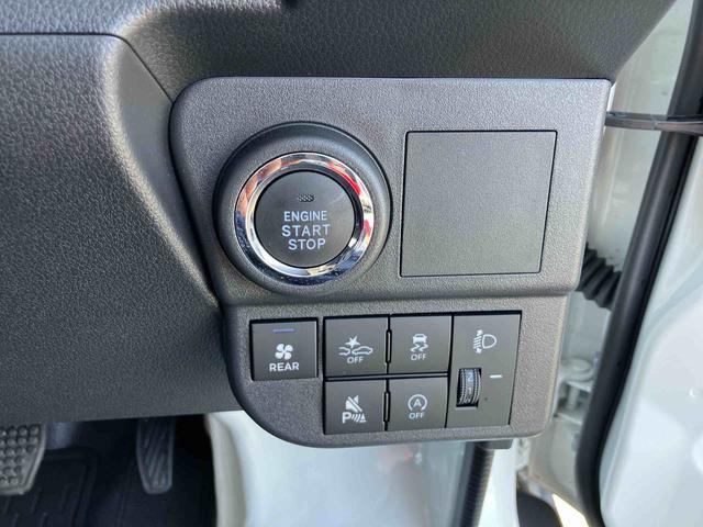 ハイゼットカーゴデラックス　４ＷＤスマートキー　電動格納ドアミラー　リヤヒーター　イージークローザー　プライバシーガラス　フロントパワーウィンドウ　オーバーヘッドシェルフ　スピーカー一体型ＡＭ・ＦＭラジオ　衝突被害軽減ブレーキ（千葉県）の中古車