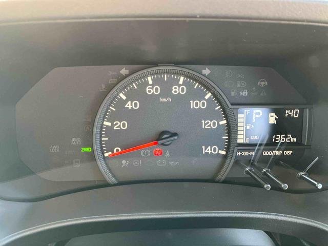 ハイゼットカーゴデラックス　４ＷＤスマートキー　電動格納ドアミラー　リヤヒーター　イージークローザー　プライバシーガラス　フロントパワーウィンドウ　オーバーヘッドシェルフ　スピーカー一体型ＡＭ・ＦＭラジオ　衝突被害軽減ブレーキ（千葉県）の中古車