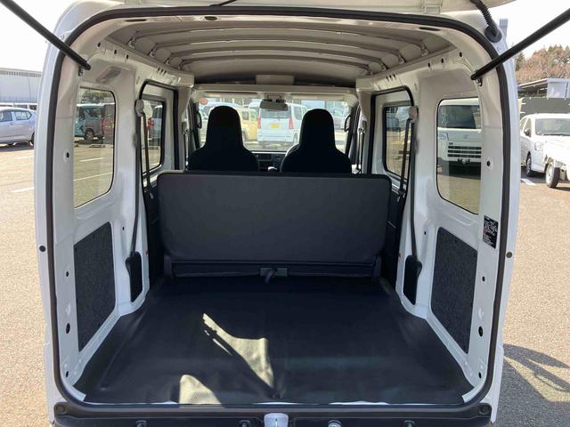 ハイゼットカーゴデラックス　４ＷＤスマートキー　電動格納ドアミラー　リヤヒーター　イージークローザー　プライバシーガラス　フロントパワーウィンドウ　オーバーヘッドシェルフ　スピーカー一体型ＡＭ・ＦＭラジオ　衝突被害軽減ブレーキ（千葉県）の中古車