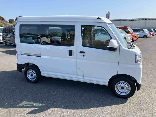 ハイゼットカーゴデラックス　４ＷＤスマートキー　電動格納ドアミラー　リヤヒーター　イージークローザー　プライバシーガラス　フロントパワーウィンドウ　オーバーヘッドシェルフ　スピーカー一体型ＡＭ・ＦＭラジオ　衝突被害軽減ブレーキ（千葉県）の中古車