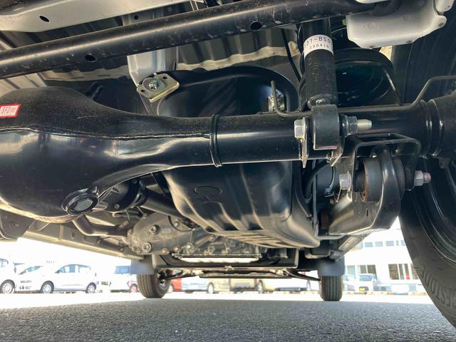 ハイゼットカーゴデラックス　４ＷＤスマートキー　電動格納ドアミラー　リヤヒーター　イージークローザー　プライバシーガラス　フロントパワーウィンドウ　オーバーヘッドシェルフ　スピーカー一体型ＡＭ・ＦＭラジオ　衝突被害軽減ブレーキ（千葉県）の中古車