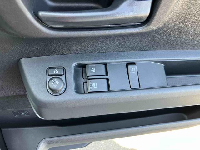 ハイゼットカーゴデラックス　４ＷＤスマートキー　電動格納ドアミラー　リヤヒーター　イージークローザー　プライバシーガラス　フロントパワーウィンドウ　オーバーヘッドシェルフ　スピーカー一体型ＡＭ・ＦＭラジオ　衝突被害軽減ブレーキ（千葉県）の中古車