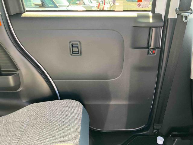 ムーヴキャンバスストライプスＧターボ両側電動スライドドア　ＬＥＤヘッドライト＆フォグランプ　シートヒーター　保温カップホルダー　電動駐車ブレーキ　バックカメラ　ステアリングスイッチ　自動追従クルコン　衝突被害軽減ブレーキ（千葉県）の中古車