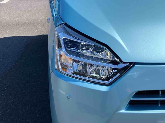 ミライースＸ　ＳＡIIIＬＥＤヘッドライト　電動格納ドアミラー　プライバシーガラス　リヤシートヘッドレスト　オートライト　キーレスエントリー　セキュリティアラーム　横滑り防止装置　コーナーセンサー　衝突被害軽減ブレーキ（千葉県）の中古車