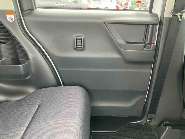 ムーヴＲＳターボエンジン　１５インチアルミ　バックカメラ　両側電動スライドドア　　電動駐車ブレーキ　ＬＥＤライト＆フォグ　コーナーセンサー　衝突被害軽減ブレーキ　ステアリングスイッチ　自動追従クルコン（千葉県）の中古車