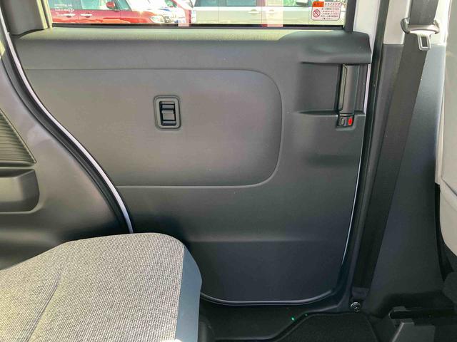 ムーヴキャンバスストライプスＧターボ両側電動スライドドア　ＬＥＤヘッドライト＆フォグランプ　シートヒーター　保温カップホルダー　電動駐車ブレーキ　バックカメラ　ステアリングスイッチ　自動追従クルコン　衝突被害軽減ブレーキ（千葉県）の中古車