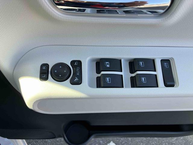 ムーヴキャンバスストライプスＧ両側電動スライドドア　ＬＥＤヘッドライト＆フォグランプ　シートヒーター　保温カップホルダー　電動駐車ブレーキ　バックカメラ　ステアリングスイッチ　コーナーセンサー　衝突被害軽減ブレーキ（千葉県）の中古車