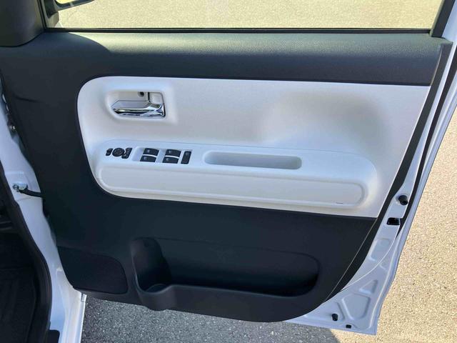 ムーヴキャンバスストライプスＧ両側電動スライドドア　ＬＥＤヘッドライト＆フォグランプ　シートヒーター　保温カップホルダー　電動駐車ブレーキ　バックカメラ　ステアリングスイッチ　コーナーセンサー　衝突被害軽減ブレーキ（千葉県）の中古車