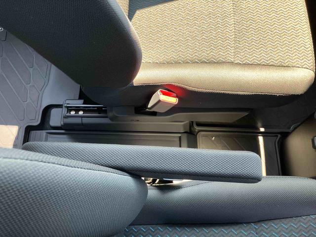 トールカスタムＧ９型ＤＰオーディオ／ＢＴ／ＴＶ／Ｂカメラ／ステアリングスイッチ　ＬＥＤヘッド＆フォグランプ　自動追従クルコン　１４インチアルミ　両側パワスラ　電動駐車ブレーキ　コーナーセンサー　衝突被害軽減ブレーキ（千葉県）の中古車