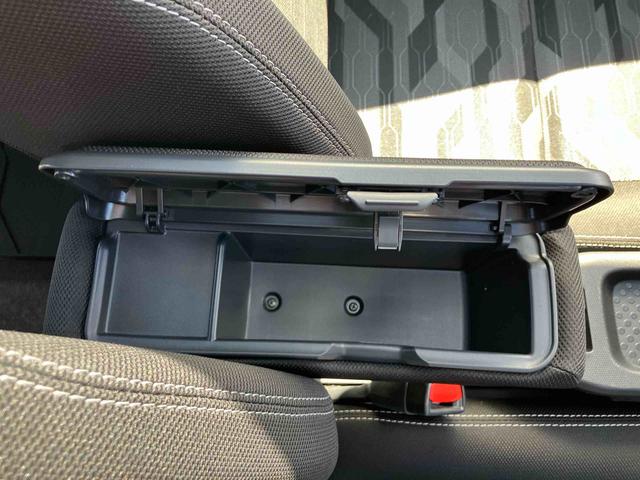 タフトG クロムベンチャー前後専用ガーニッシュ ガラスルーフ ルーフレール 15インチアルミ LEDヘッドライト&フォグランプ バックカメラ シートヒーター 電動駐車ブレーキ コーナーセンサー 衝突被害軽減ブレーキ(千葉県)の中古車