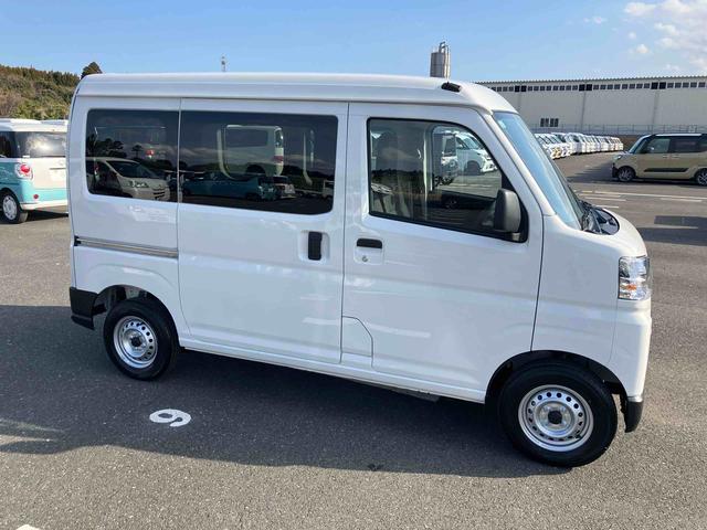 ハイゼットカーゴデラックス衝突被害軽減ブレーキ　コーナーセンサー　オートライト　プライバシーガラス　フロントパワーウィンドウ　オーバーヘッドシェルフ　スピーカー一体型ＡＭ・ＦＭラジオ　キーレスエントリー　アイドリングストップ（千葉県）の中古車