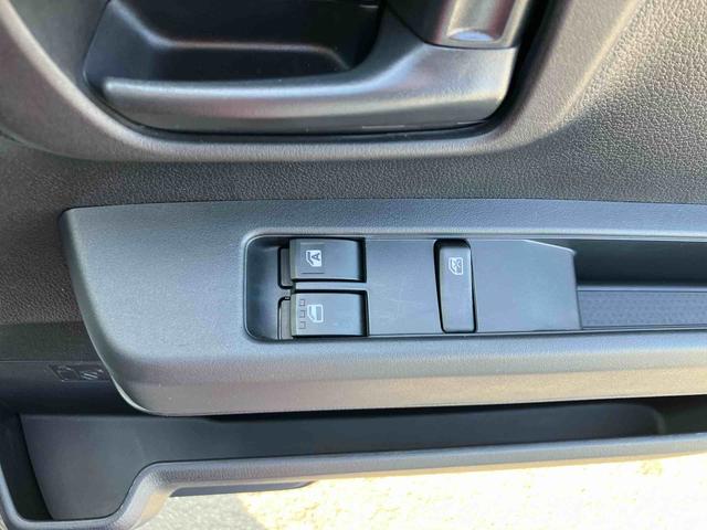 ハイゼットカーゴデラックス衝突被害軽減ブレーキ　コーナーセンサー　オートライト　プライバシーガラス　フロントパワーウィンドウ　オーバーヘッドシェルフ　スピーカー一体型ＡＭ・ＦＭラジオ　キーレスエントリー　アイドリングストップ（千葉県）の中古車