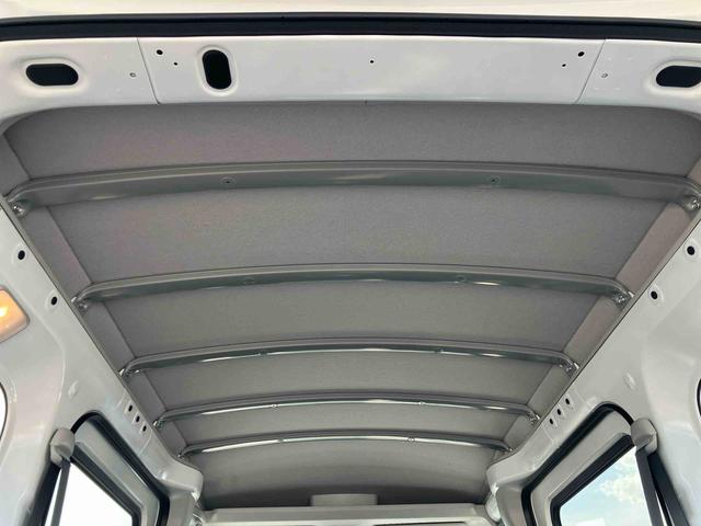 ハイゼットカーゴデラックス衝突被害軽減ブレーキ　コーナーセンサー　オートライト　プライバシーガラス　フロントパワーウィンドウ　オーバーヘッドシェルフ　スピーカー一体型ＡＭ・ＦＭラジオ　キーレスエントリー　アイドリングストップ（千葉県）の中古車