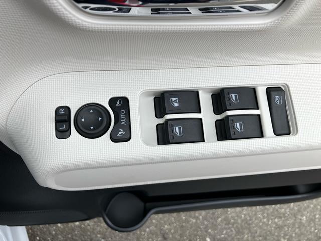 ムーヴキャンバスストライプスＧターボ両側電動スライドドア　ＬＥＤヘッドライト＆フォグランプ　シートヒーター　保温カップホルダー　電動駐車ブレーキ　バックカメラ　ステアリングスイッチ　自動追従クルコン　衝突被害軽減ブレーキ（千葉県）の中古車