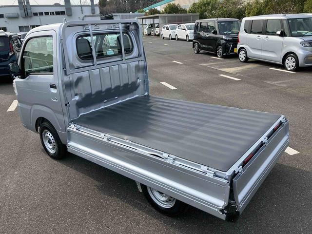 ハイゼットトラックスタンダード　農用スペシャル電子制御式４ＷＤ　荷台ＬＥＤライト　リヤ４枚リーフスプリング　リヤデフロック　副変速機　衝突被害軽減ブレーキ　コーナーセンサー　スピーカー一体型ＡＭ／ＦＭラジオ　エアコン　パワステ（千葉県）の中古車