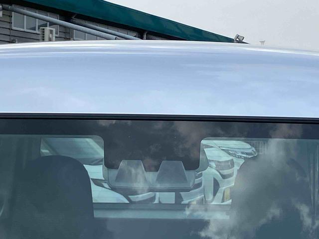 ハイゼットカーゴデラックス衝突被害軽減ブレーキ コーナーセンサー オートライト プライバシーガラス フロントパワーウィンドウ オーバーヘッドシェルフ スピーカー一体型AM・FMラジオ キーレスエントリー アイドリングストップ(千葉県)の中古車