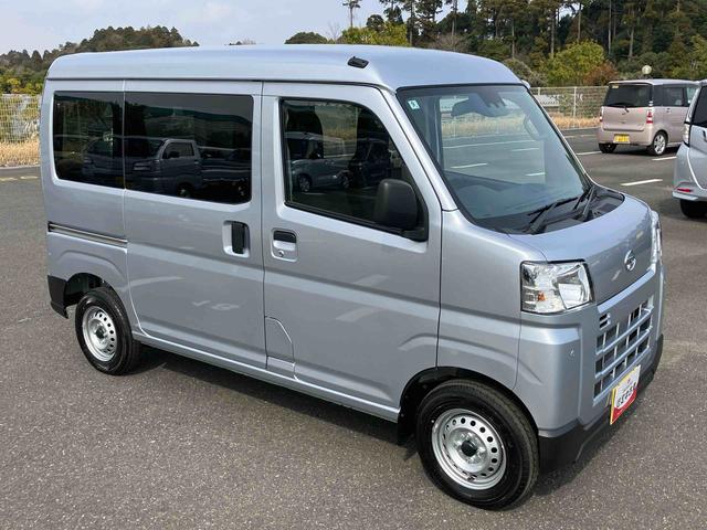 ハイゼットカーゴデラックス衝突被害軽減ブレーキ コーナーセンサー オートライト プライバシーガラス フロントパワーウィンドウ オーバーヘッドシェルフ スピーカー一体型AM・FMラジオ キーレスエントリー アイドリングストップ(千葉県)の中古車