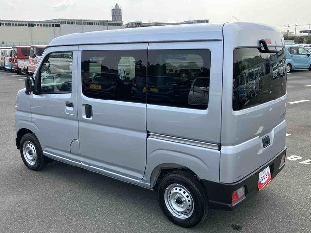 ハイゼットカーゴデラックス衝突被害軽減ブレーキ コーナーセンサー オートライト プライバシーガラス フロントパワーウィンドウ オーバーヘッドシェルフ スピーカー一体型AM・FMラジオ キーレスエントリー アイドリングストップ(千葉県)の中古車