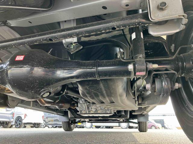 ハイゼットカーゴデラックス衝突被害軽減ブレーキ コーナーセンサー オートライト プライバシーガラス フロントパワーウィンドウ オーバーヘッドシェルフ スピーカー一体型AM・FMラジオ キーレスエントリー アイドリングストップ(千葉県)の中古車