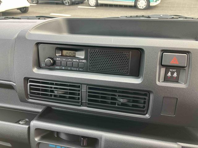 ハイゼットカーゴデラックス衝突被害軽減ブレーキ コーナーセンサー オートライト プライバシーガラス フロントパワーウィンドウ オーバーヘッドシェルフ スピーカー一体型AM・FMラジオ キーレスエントリー アイドリングストップ(千葉県)の中古車