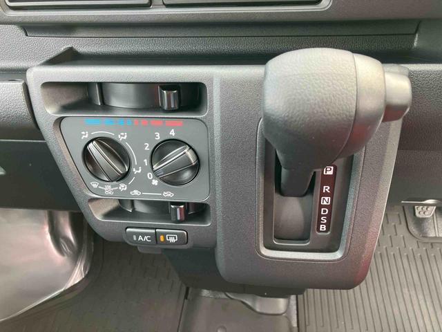 ハイゼットカーゴデラックス衝突被害軽減ブレーキ コーナーセンサー オートライト プライバシーガラス フロントパワーウィンドウ オーバーヘッドシェルフ スピーカー一体型AM・FMラジオ キーレスエントリー アイドリングストップ(千葉県)の中古車