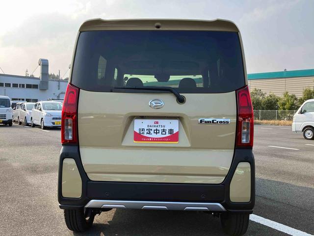 タントファンクロスターボリミテッドルーフレール 15インチアルミ バックカメラ 両側電動スライドドア シートヒーター 電動駐車ブレーキ LEDライト&フォグ 上下2段調節式デッキボード コーナーセンサー 衝突被害軽減ブレーキ(千葉県)の中古車