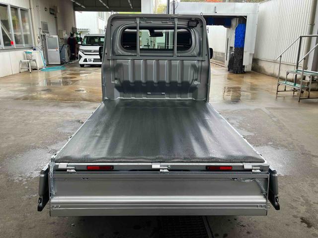 ハイゼットトラックエクストラ５ＭＴ　電子制御４ＷＤ　副変速機　スーパーデフロック　ＬＥＤフォグランプ　ＬＥＤ荷台灯　プッシュボタンスタート　電格ドアミラー　コーナーセンサー　衝突被害軽減ブレーキ　リヤ４枚リーフスプリング（千葉県）の中古車