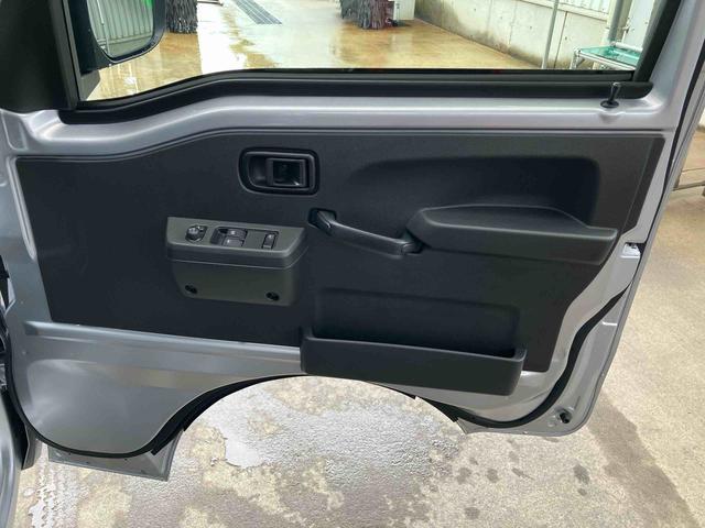 ハイゼットトラックエクストラ５ＭＴ　電子制御４ＷＤ　副変速機　スーパーデフロック　ＬＥＤフォグランプ　ＬＥＤ荷台灯　プッシュボタンスタート　電格ドアミラー　コーナーセンサー　衝突被害軽減ブレーキ　リヤ４枚リーフスプリング（千葉県）の中古車