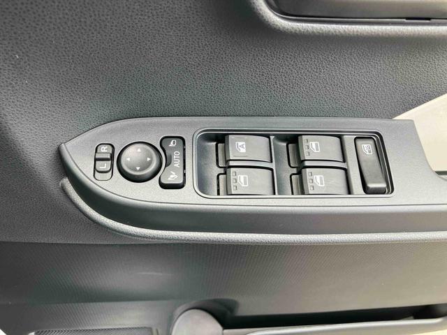 タントＸバックカメラ　左側電動スライドドア　シートヒーター　電動パーキングブレーキ　ＬＥＤヘッドライト　オートライト　オートエアコン　上下２段調節式デッキボード　コーナーセンサー　衝突被害軽減ブレーキ（千葉県）の中古車