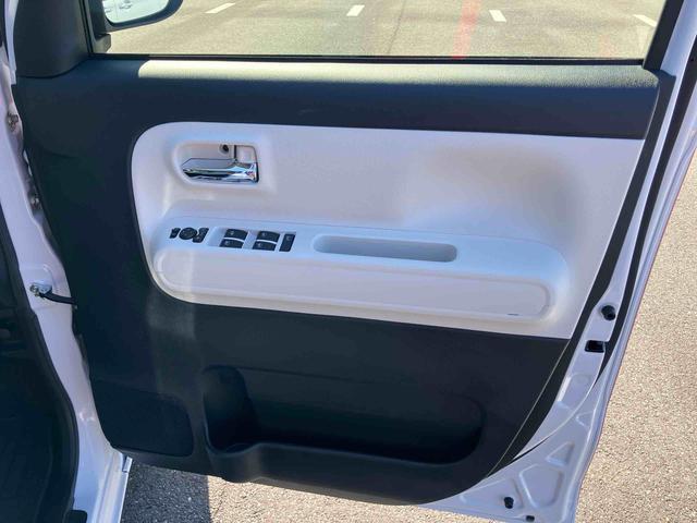 ムーヴキャンバスストライプスＧターボ両側電動スライドドア　ＬＥＤヘッドライト＆フォグランプ　シートヒーター　保温カップホルダー　電動駐車ブレーキ　バックカメラ　ステアリングスイッチ　自動追従クルコン　衝突被害軽減ブレーキ（千葉県）の中古車