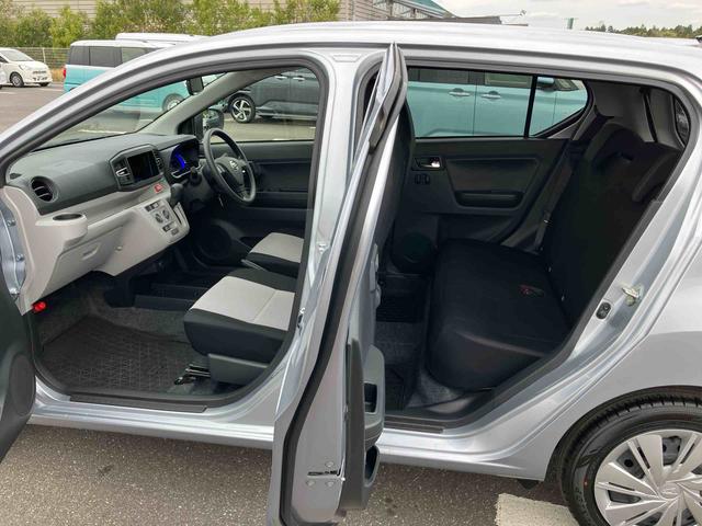 ミライースＸ　ＳＡIIIＬＥＤヘッドライト　電動格納ドアミラー　プライバシーガラス　リヤシートヘッドレスト　オートライト　キーレスエントリー　セキュリティアラーム　横滑り防止装置　コーナーセンサー　衝突被害軽減ブレーキ（千葉県）の中古車