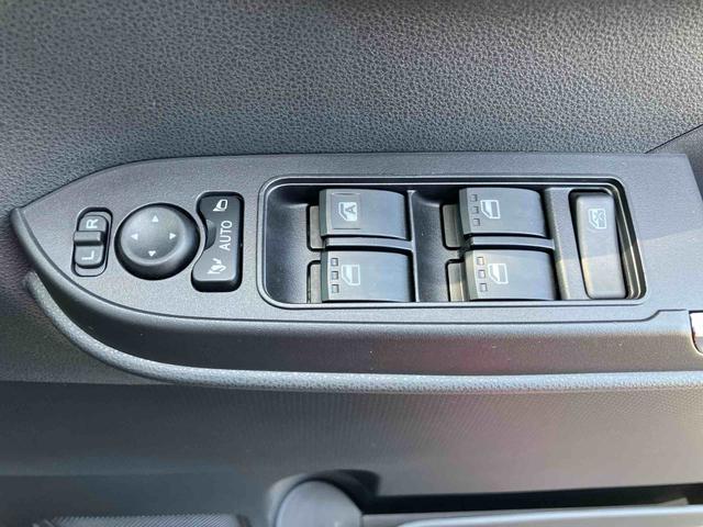 タントカスタムＲＳ９インチディスプレイモニター　ターボ　１５インチアルミ　バックカメラ　両側電動スライド　シートヒーター　電動駐車ブレーキ　ＬＥＤライト＆フォグ　デッキボード　コーナーセンサー　衝突被害軽減ブレーキ（千葉県）の中古車