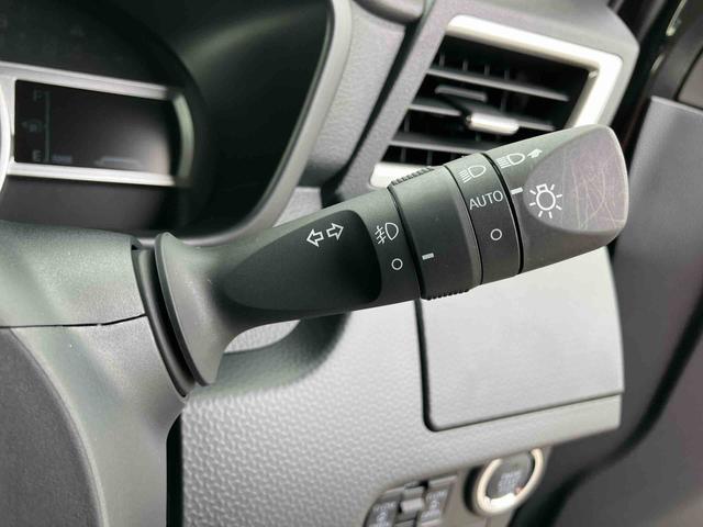 トールカスタムＧ９インチディスプレイモニター　ＬＥＤヘッドライト＆フォグランプ　アダプティブクルコン　１４インチアルミ　両側パワスラ　電動駐車ブレーキ　プッシュボタンスターター　コーナーセンサー　衝突被害軽減ブレーキ（千葉県）の中古車