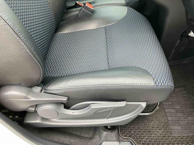 タントカスタムＲＳ９インチディスプレイモニター　ターボエンジン　１５インチアルミ　バックカメラ　両側パワスラ　シートヒーター　電動駐車ブレーキ　ＬＥＤライト＆フォグ　デッキボード　コーナーセンサー　衝突被害軽減ブレーキ（千葉県）の中古車