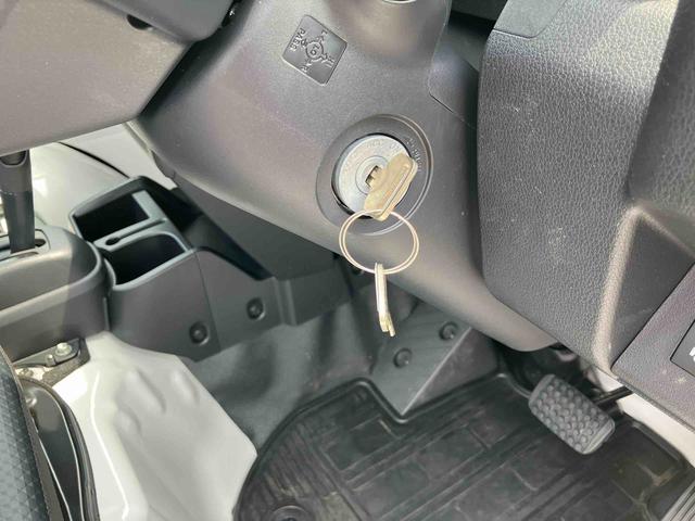 ハイゼットトラックスタンダード 農用スペシャルCVT 電子制御式4WD 荷台LEDライト リヤ4枚リーフスプリング スーパーデフロック 衝突被害軽減ブレーキ コーナーセンサー スピーカー一体型AM/FMラジオ エアコン パワステ(千葉県)の中古車
