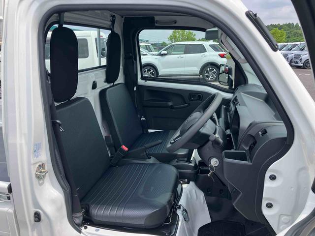 ハイゼットトラックスタンダード 農用スペシャルCVT 電子制御式4WD 荷台LEDライト リヤ4枚リーフスプリング スーパーデフロック 衝突被害軽減ブレーキ コーナーセンサー スピーカー一体型AM/FMラジオ エアコン パワステ(千葉県)の中古車