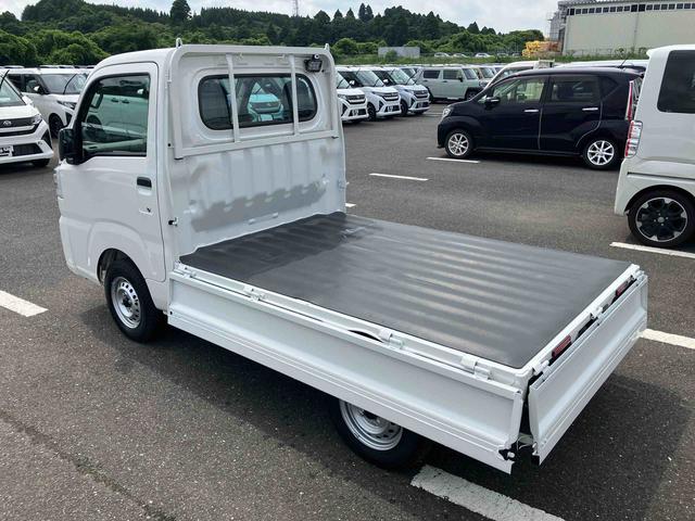 ハイゼットトラックスタンダード 農用スペシャルCVT 電子制御式4WD 荷台LEDライト リヤ4枚リーフスプリング スーパーデフロック 衝突被害軽減ブレーキ コーナーセンサー スピーカー一体型AM/FMラジオ エアコン パワステ(千葉県)の中古車