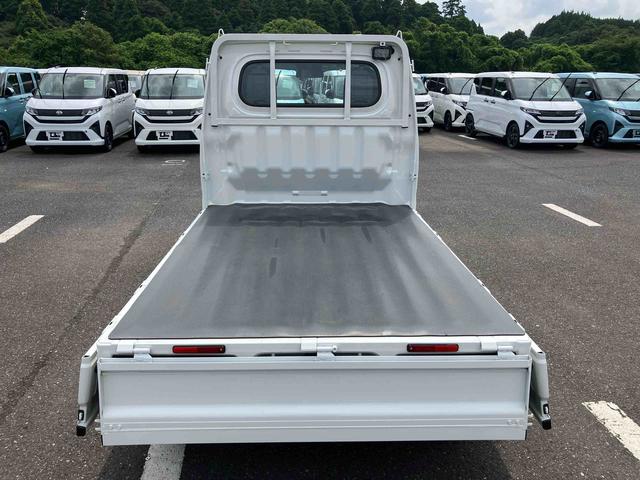 ハイゼットトラックスタンダード 農用スペシャルCVT 電子制御式4WD 荷台LEDライト リヤ4枚リーフスプリング スーパーデフロック 衝突被害軽減ブレーキ コーナーセンサー スピーカー一体型AM/FMラジオ エアコン パワステ(千葉県)の中古車