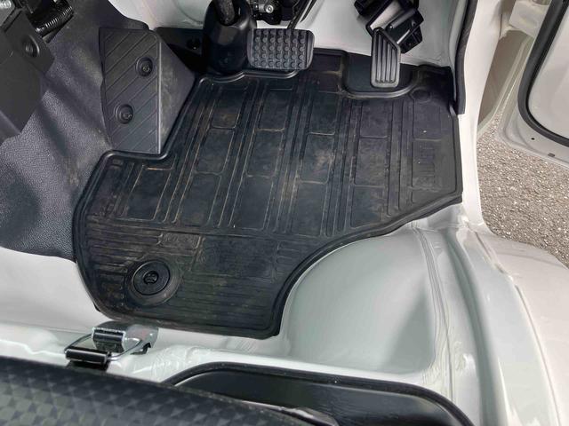 ハイゼットトラックスタンダード 農用スペシャルCVT 電子制御式4WD 荷台LEDライト リヤ4枚リーフスプリング スーパーデフロック 衝突被害軽減ブレーキ コーナーセンサー スピーカー一体型AM/FMラジオ エアコン パワステ(千葉県)の中古車