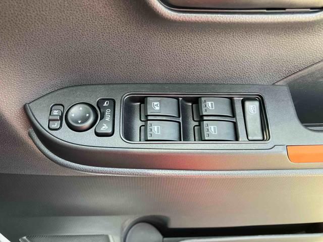 タントファンクロスターボリミテッドルーフレール　１５インチアルミ　バックカメラ　両側パワスラ　シートヒーター　電動駐車ブレーキ　ＬＥＤライト＆フォグ　上下２段調節式デッキボード　コーナーセンサー　衝突被害軽減ブレーキ　ＥＴＣ（千葉県）の中古車