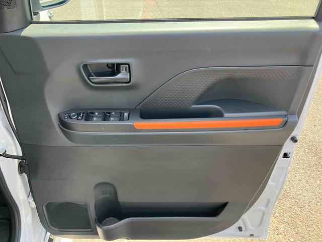 タントファンクロスターボリミテッドルーフレール　１５インチアルミ　バックカメラ　両側パワスラ　シートヒーター　電動駐車ブレーキ　ＬＥＤライト＆フォグ　上下２段調節式デッキボード　コーナーセンサー　衝突被害軽減ブレーキ　ＥＴＣ（千葉県）の中古車